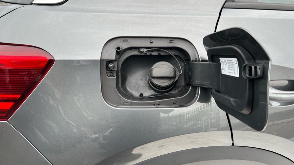 Used Volkswagen T-Roc 2022 for sale - 76664327: Photo 29