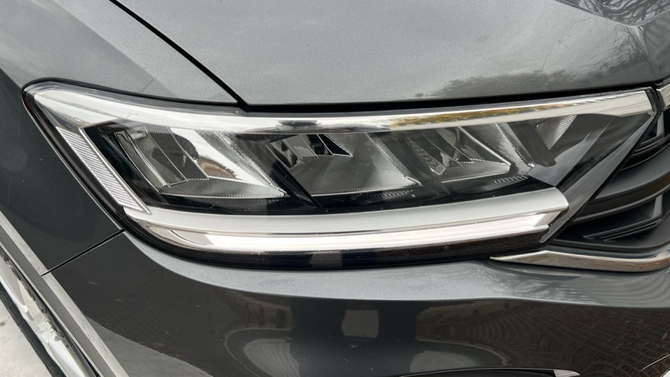 Used Volkswagen T-Roc 2022 for sale - 76664327: Photo 41