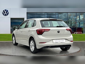 Used Volkswagen Polo 2022 for sale - 77010386: Photo