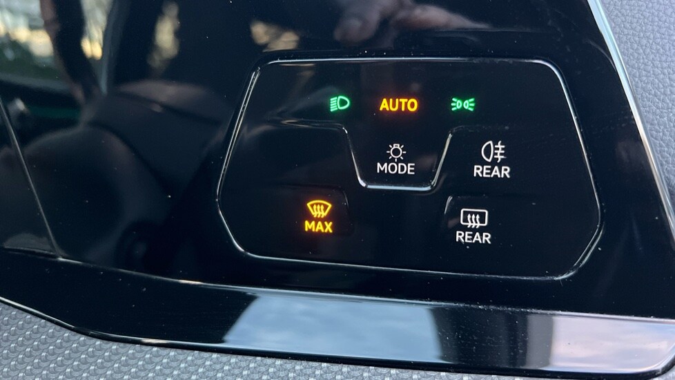 Used Volkswagen Golf 2022 for sale - 76826632: Photo 50