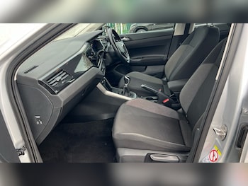 Used Volkswagen Polo 2023 for sale - 76466198: Photo