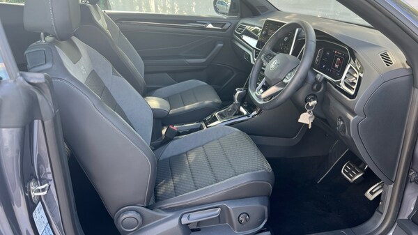Used Volkswagen T-Roc 2025 for sale - 75406092: Photo 26