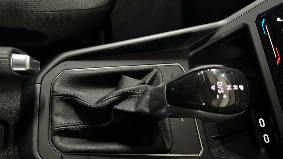 Used Volkswagen Taigo 2025 for sale - 76927841: Photo 35