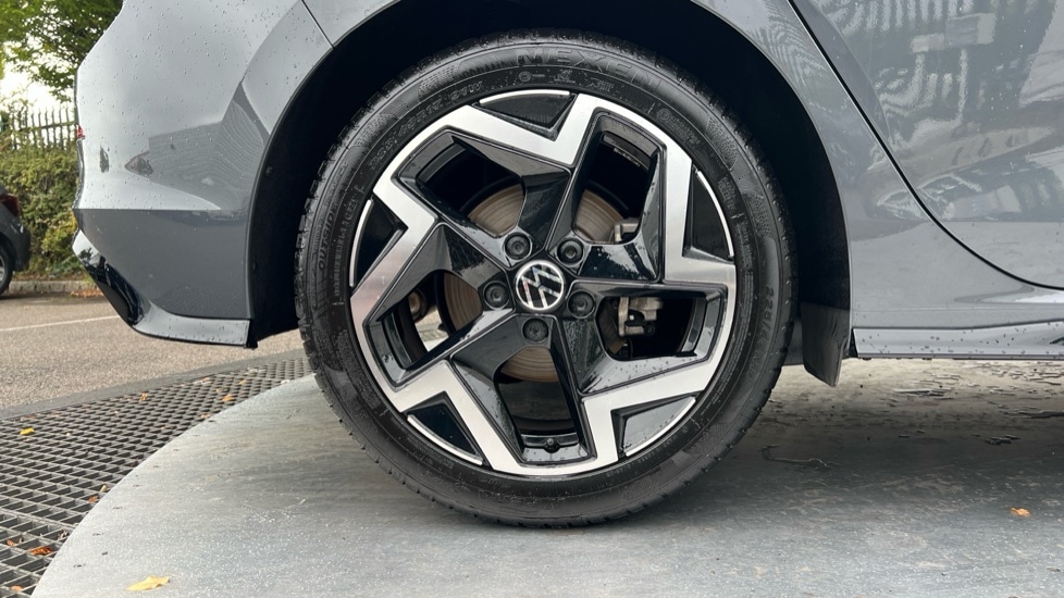 Used Volkswagen Golf 2025 for sale - 76868770: Photo 18