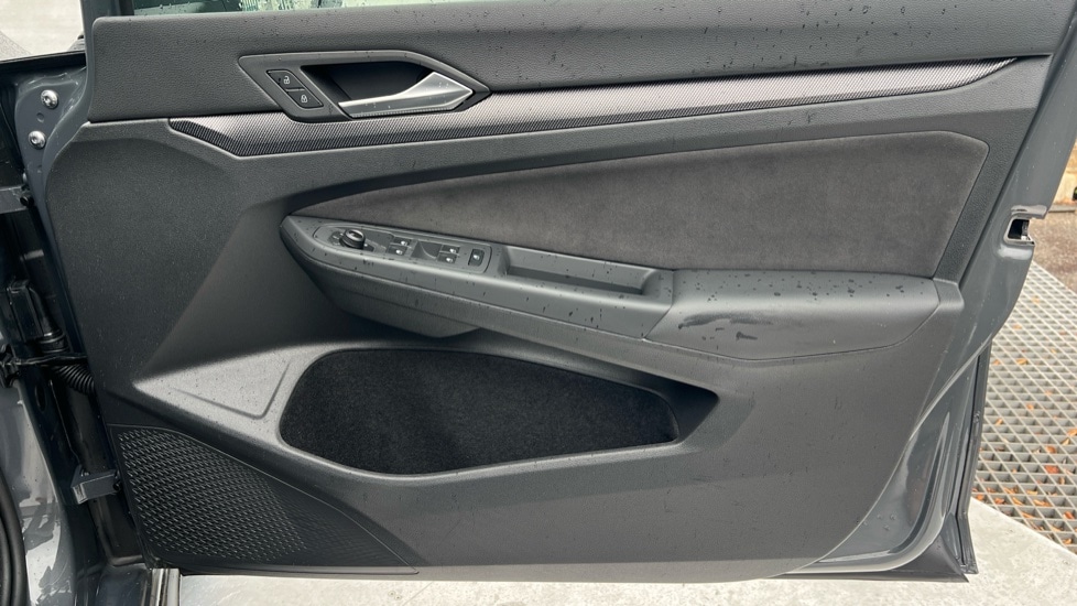 Used Volkswagen Golf 2025 for sale - 76868770: Photo 37