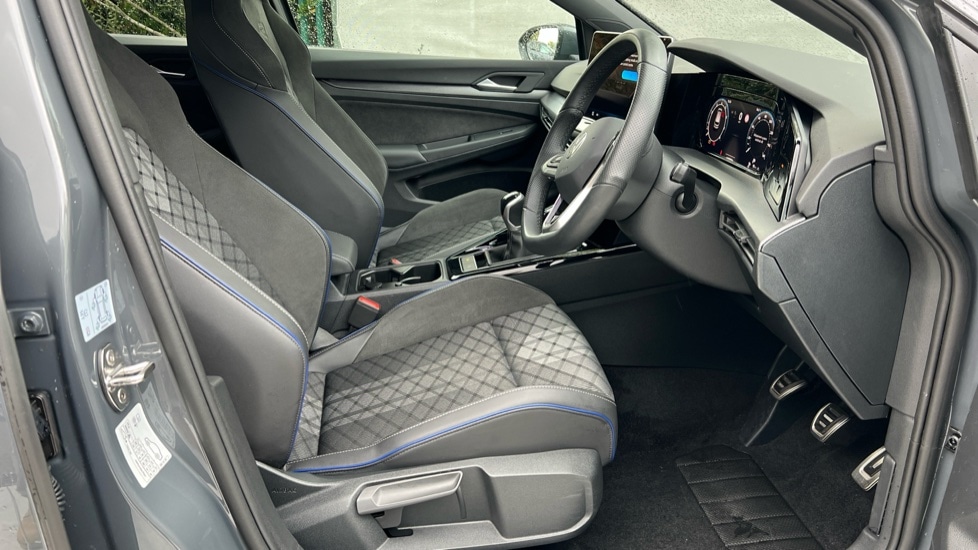 Used Volkswagen Golf 2025 for sale - 76868770: Photo 5