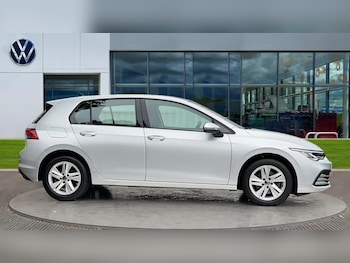 Used Volkswagen Golf 2020 for sale - 75406081: Photo