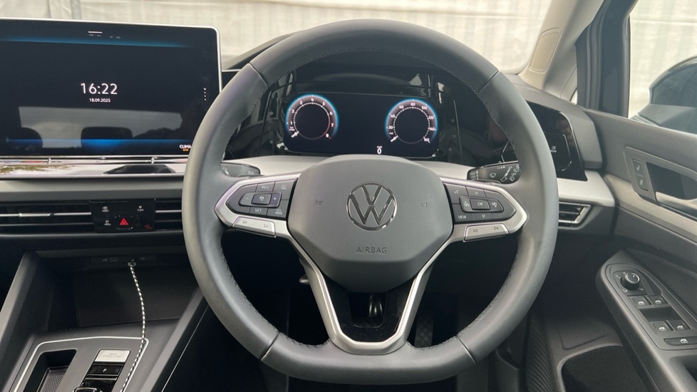 Used Volkswagen Golf 2025 for sale - 76668195: Photo 27