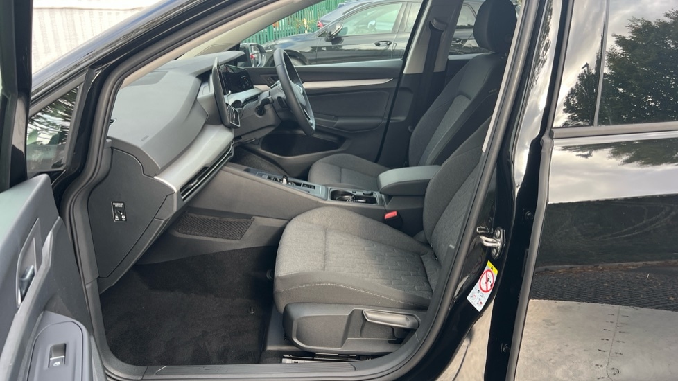 Used Volkswagen Golf 2025 for sale - 76668195: Photo 28