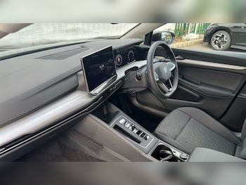 Used Volkswagen Golf 2025 for sale - 76668195: Photo