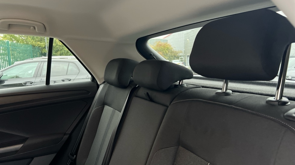 Used Volkswagen T-Roc 2025 for sale - 76375600: Photo 14