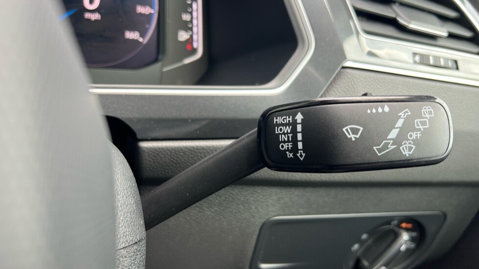 Used Volkswagen Tiguan 2022 for sale - 76168656: Photo 32