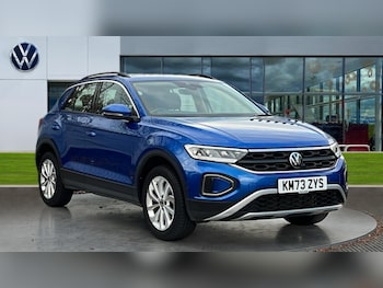Used Volkswagen T-Roc 2024 for sale - 76428012: Photo
