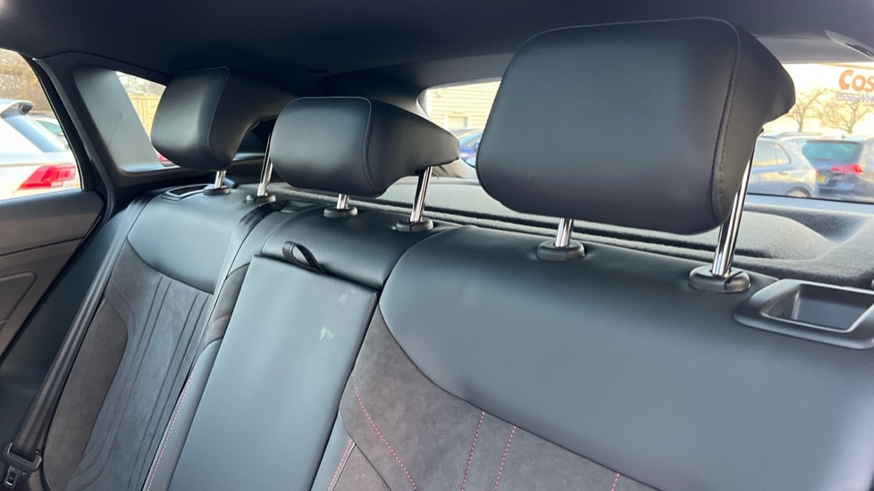 Used Volkswagen ID.4 2025 for sale - 76927820: Photo 14