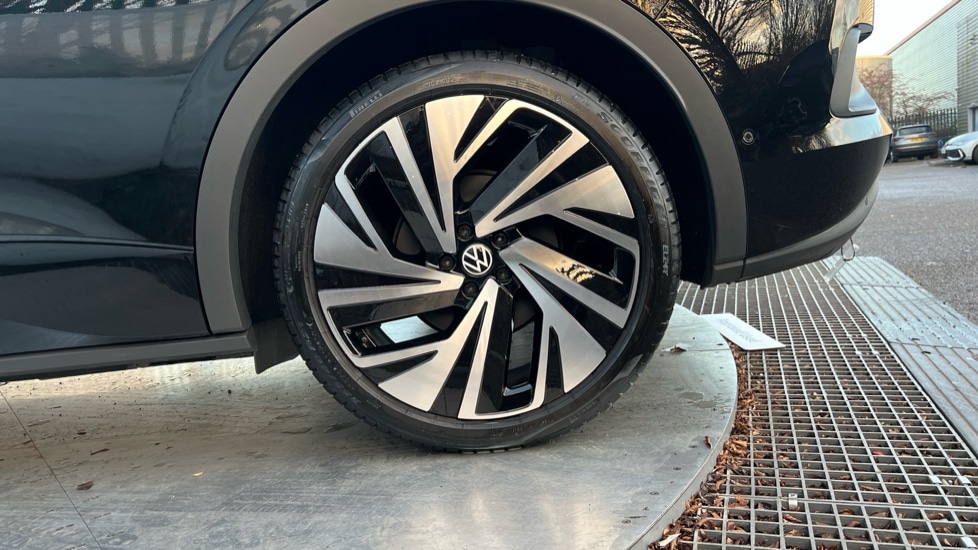 Used Volkswagen ID.4 2025 for sale - 76927820: Photo 19