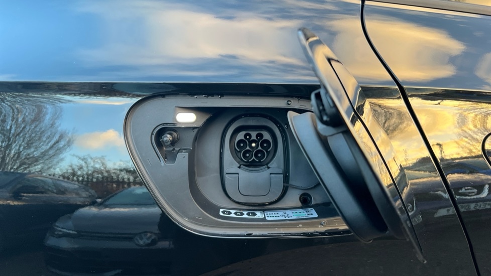 Used Volkswagen ID.4 2025 for sale - 76927820: Photo 29