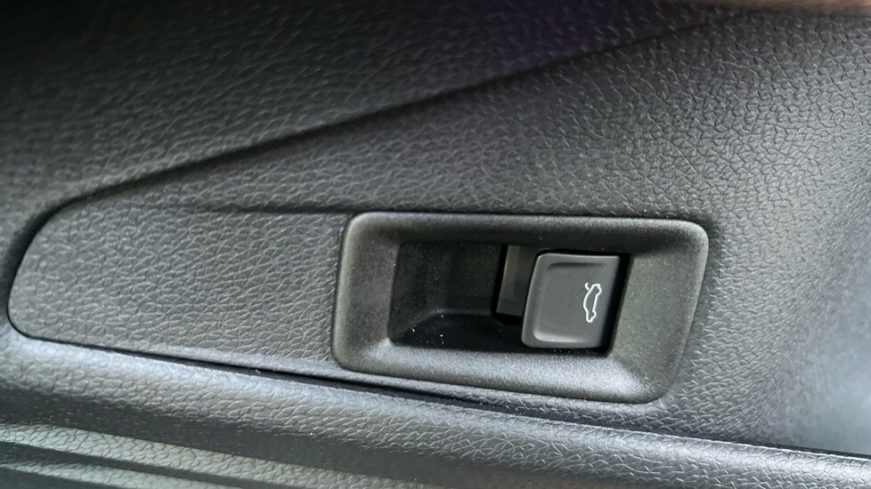 Used Volkswagen ID.4 2025 for sale - 76927820: Photo 51