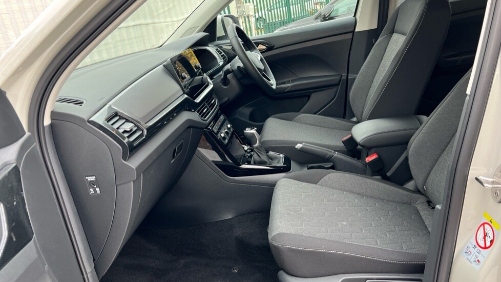 Used Volkswagen T-Cross 2025 for sale - 76602798: Photo 28