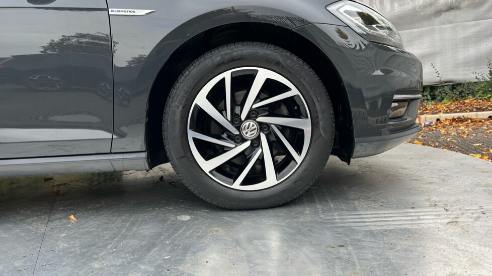 Used Volkswagen Golf 2020 for sale - 77052675: Photo 17