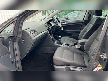 Used Volkswagen Golf 2020 for sale - 77052675: Photo