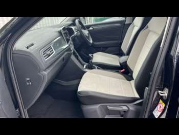Used Volkswagen T-Roc 2023 for sale - 75108399: Photo