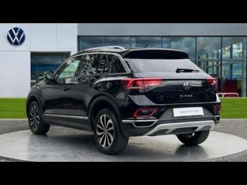 Used Volkswagen T-Roc 2023 for sale - 75108399: Photo