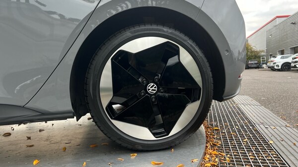 Used Volkswagen ID.3 2025 for sale - 76092019: Photo 19