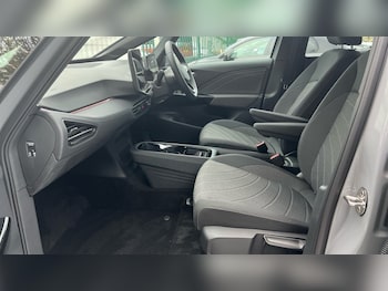 Used Volkswagen ID.3 2025 for sale - 76092019: Photo 2