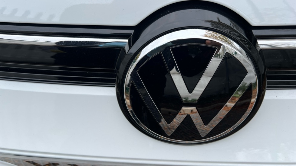 Used Volkswagen Golf 2025 for sale - 76328205: Photo 42
