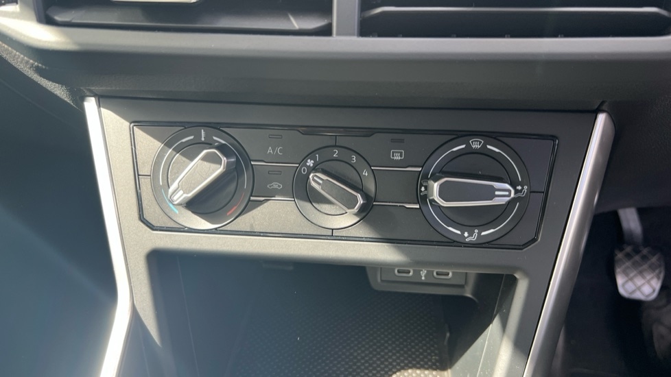 Used Volkswagen Polo 2024 for sale - 76328397: Photo 50