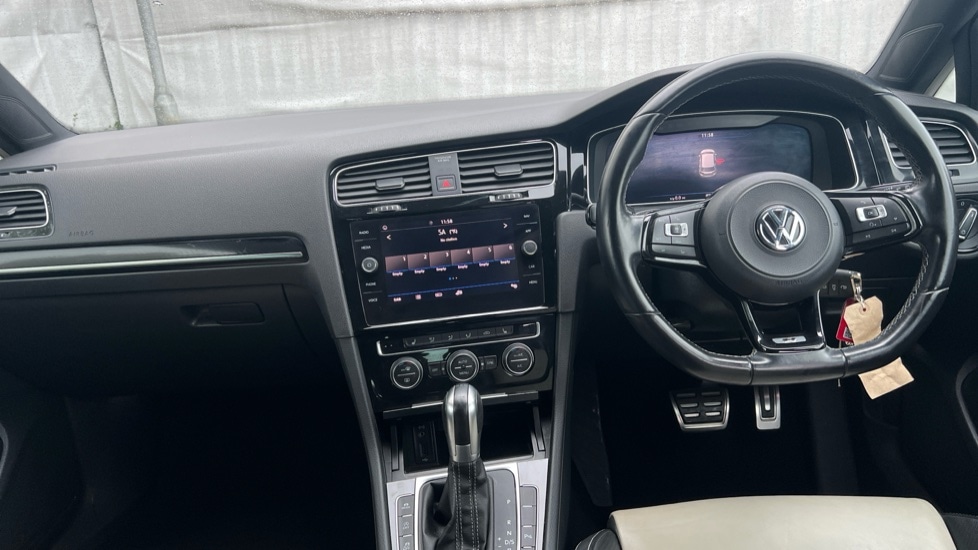 Used Volkswagen Golf 2018 for sale - 76037744: Photo 11