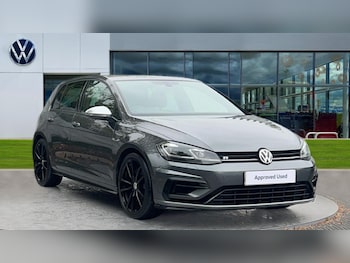 Volkswagen - Golf