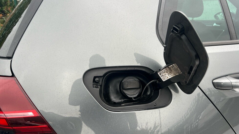 Used Volkswagen Golf 2018 for sale - 76037744: Photo 29