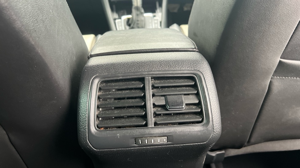 Used Volkswagen Golf 2018 for sale - 76037744: Photo 34