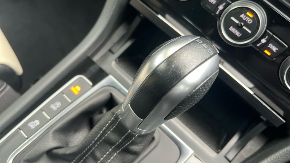 Used Volkswagen Golf 2018 for sale - 76037744: Photo 36