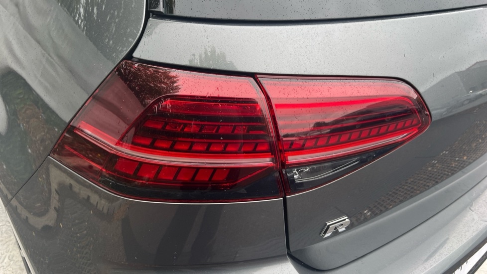 Used Volkswagen Golf 2018 for sale - 76037744: Photo 46