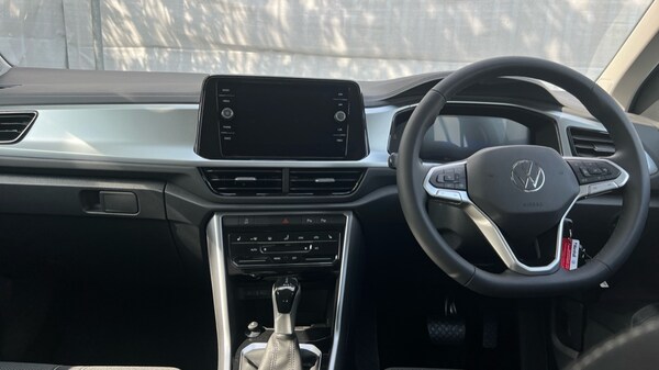 Used Volkswagen T-Roc 2025 for sale - 75660447: Photo 11