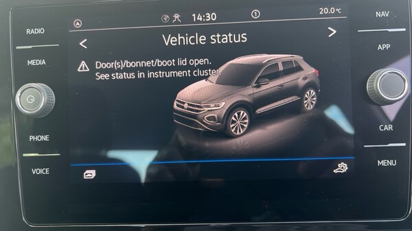 Used Volkswagen T-Roc 2025 for sale - 75660447: Photo 23