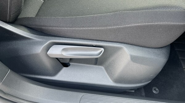 Used Volkswagen T-Roc 2025 for sale - 75660447: Photo 39