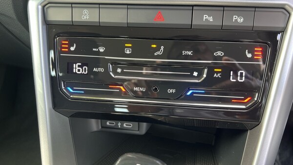 Used Volkswagen T-Roc 2025 for sale - 75660447: Photo 49