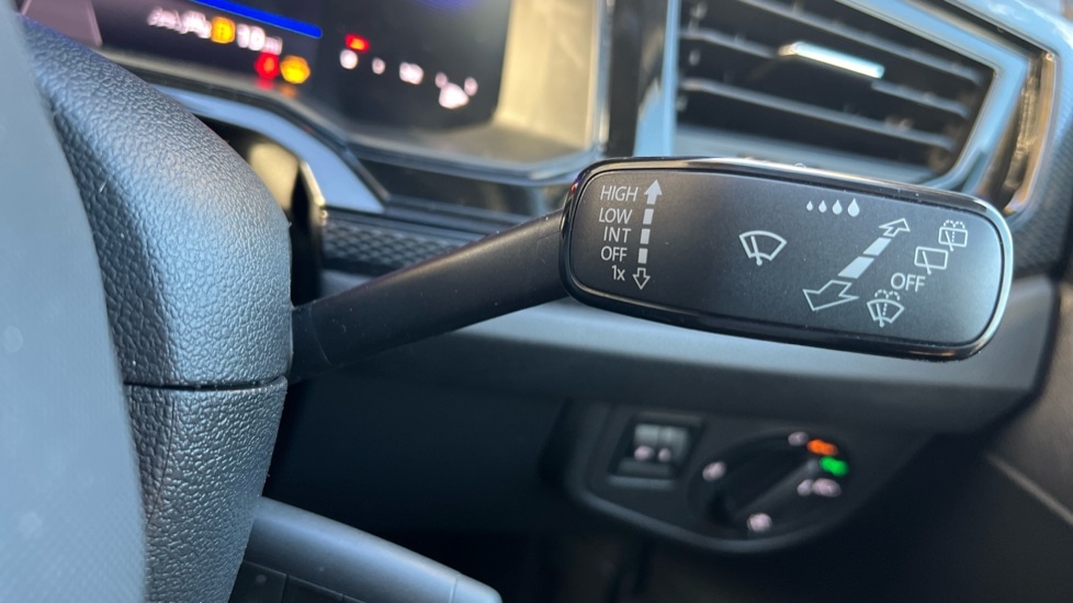 Used Volkswagen Polo 2025 for sale - 76872100: Photo 32