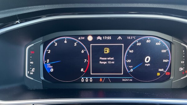 Used Volkswagen T-Roc 2023 for sale - 75636800: Photo 13