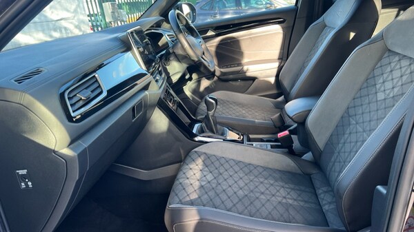 Used Volkswagen T-Roc 2023 for sale - 75636800: Photo 28