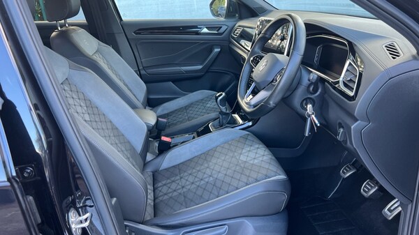 Used Volkswagen T-Roc 2023 for sale - 75636800: Photo 5