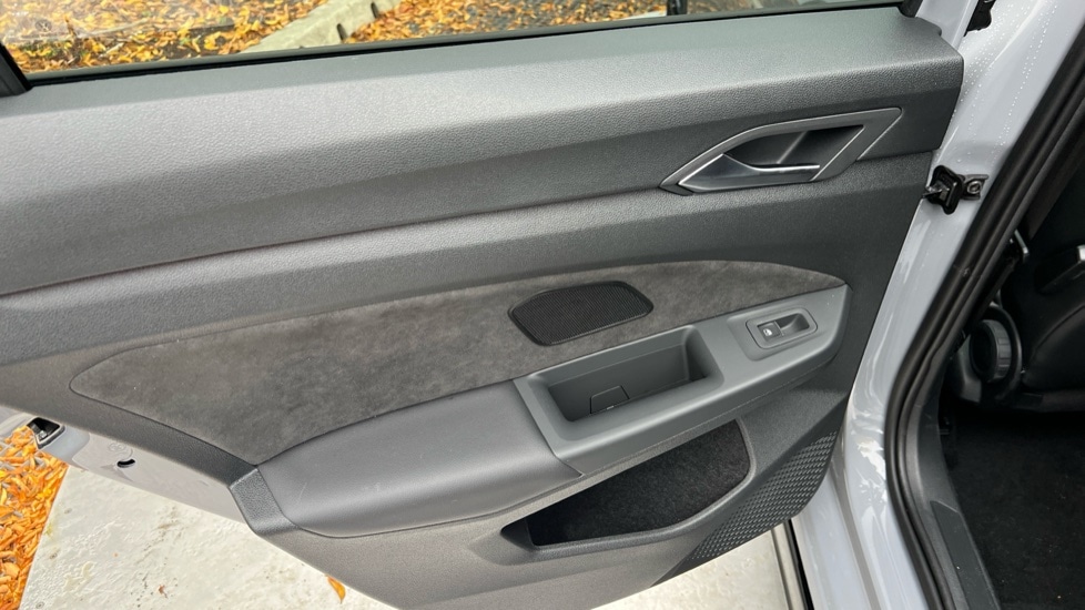 Used Volkswagen Golf 2025 for sale - 76540072: Photo 41