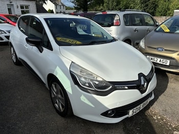 Used Renault Clio 2016 for sale - 79366348: Photo