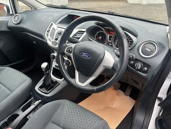 Used Ford Fiesta 2012 for sale - 79041961: Photo