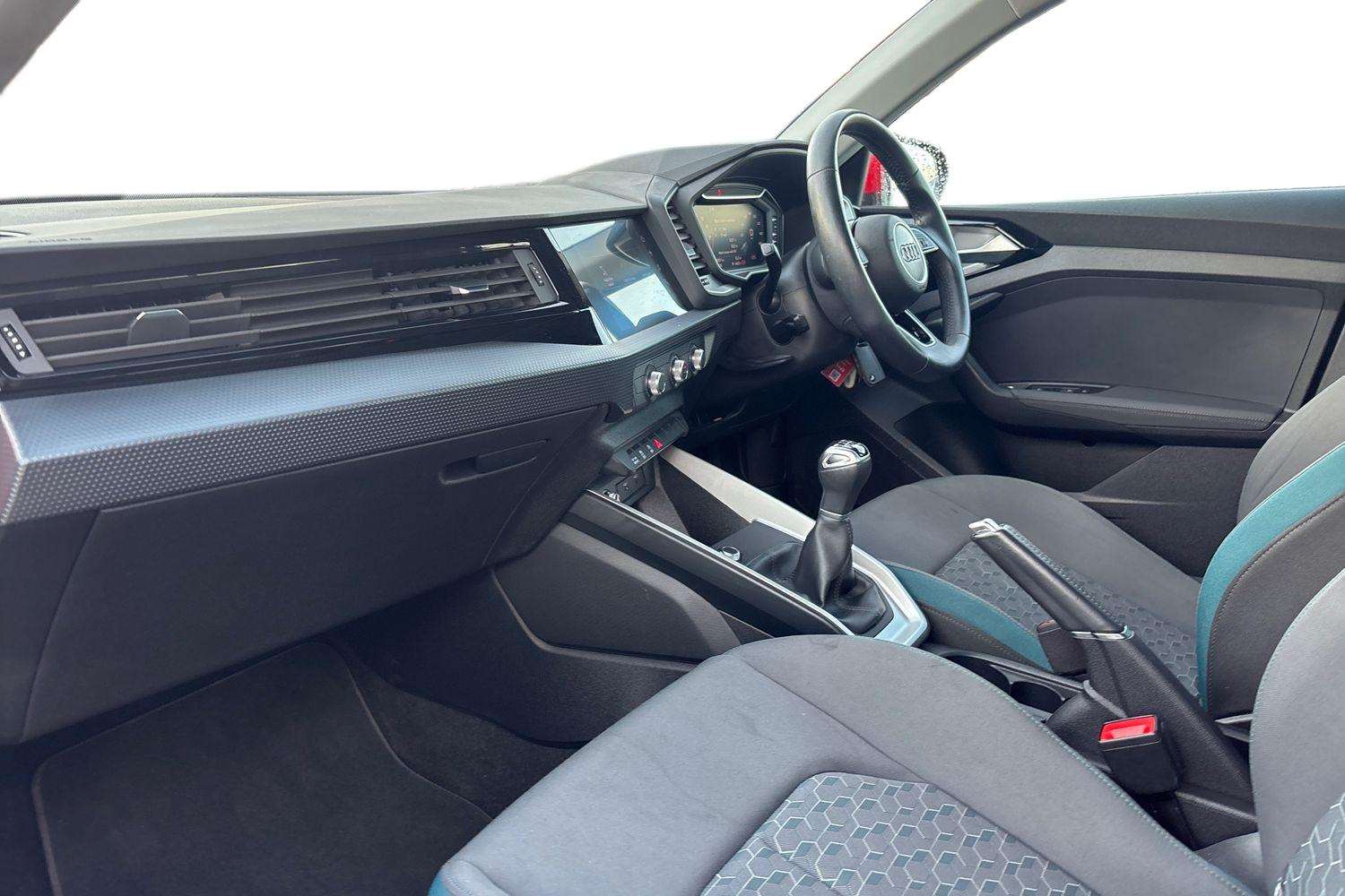 Used Audi A1 2019 for sale - 76842973: Photo 2