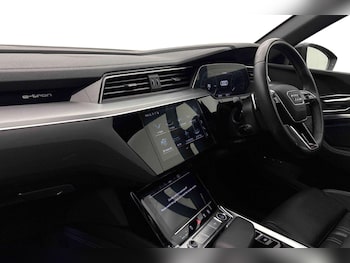 Used Audi Q8 2023 for sale - 79294894: Photo