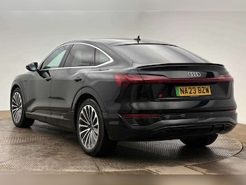 Used Audi Q8 2023 for sale - 79294894: Photo